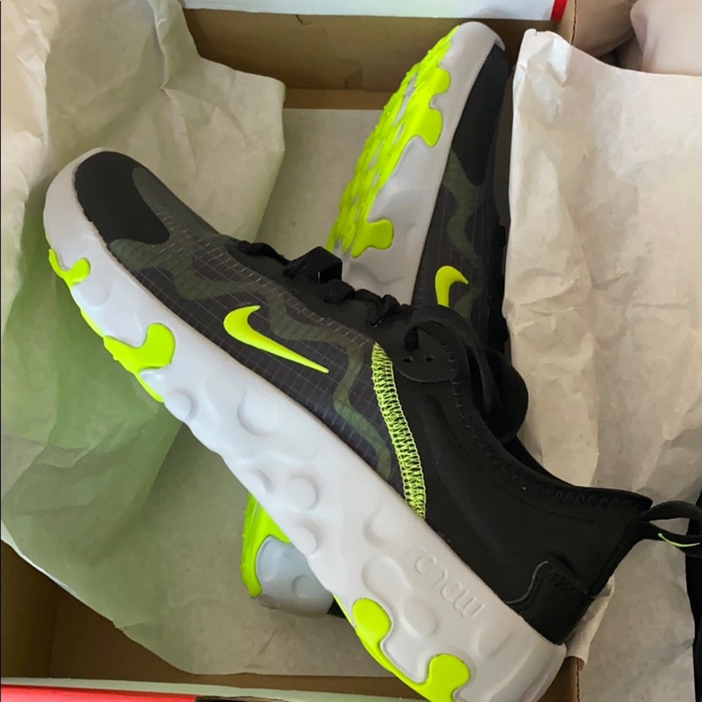 Nike Renew Lucent